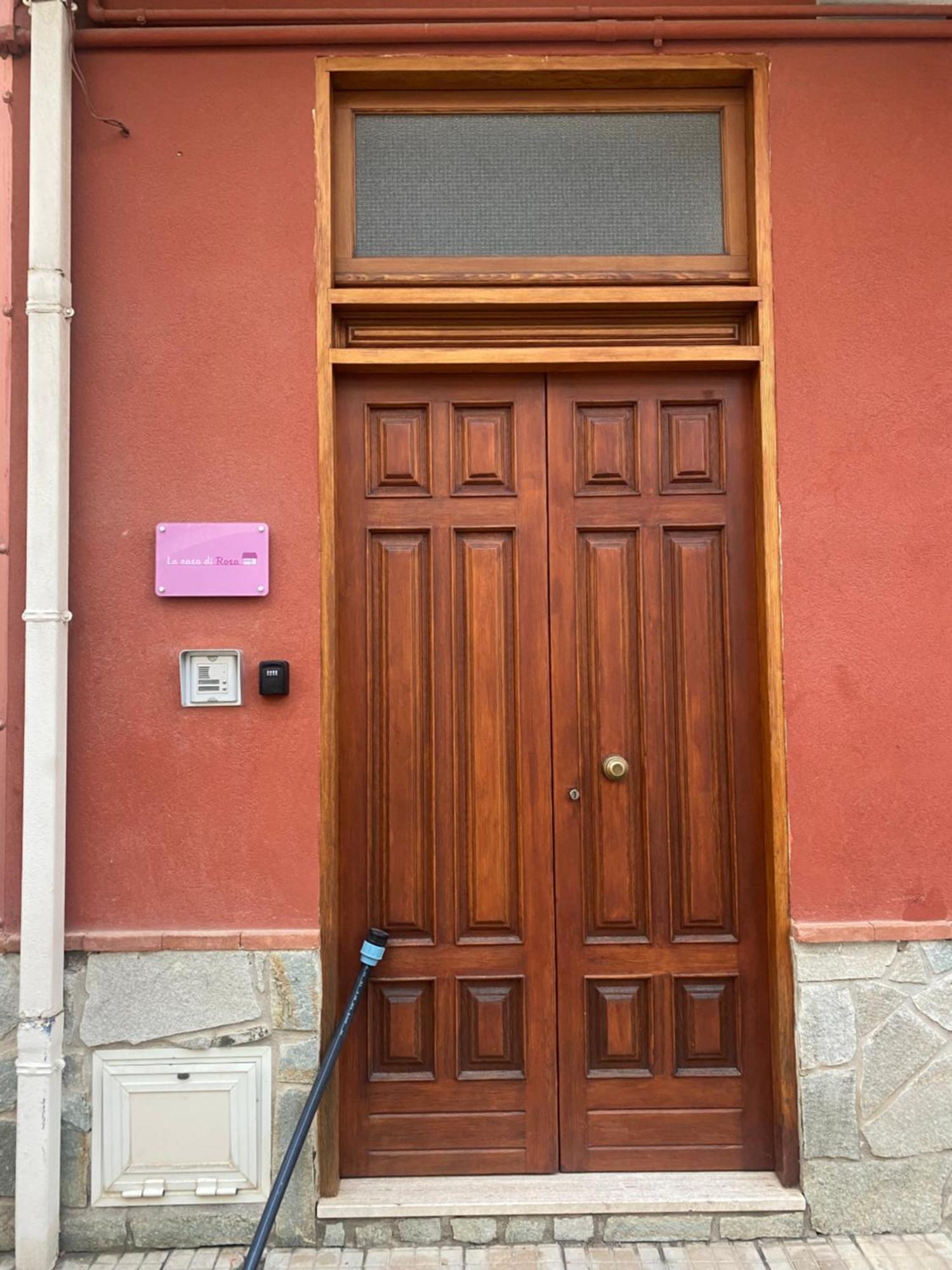 La Casa Di Rosa Oliveri Exterior foto
